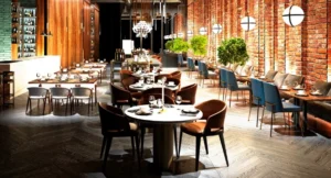 Tables de restaurant de différentes formes adaptées aux espaces de restauration hôtelière